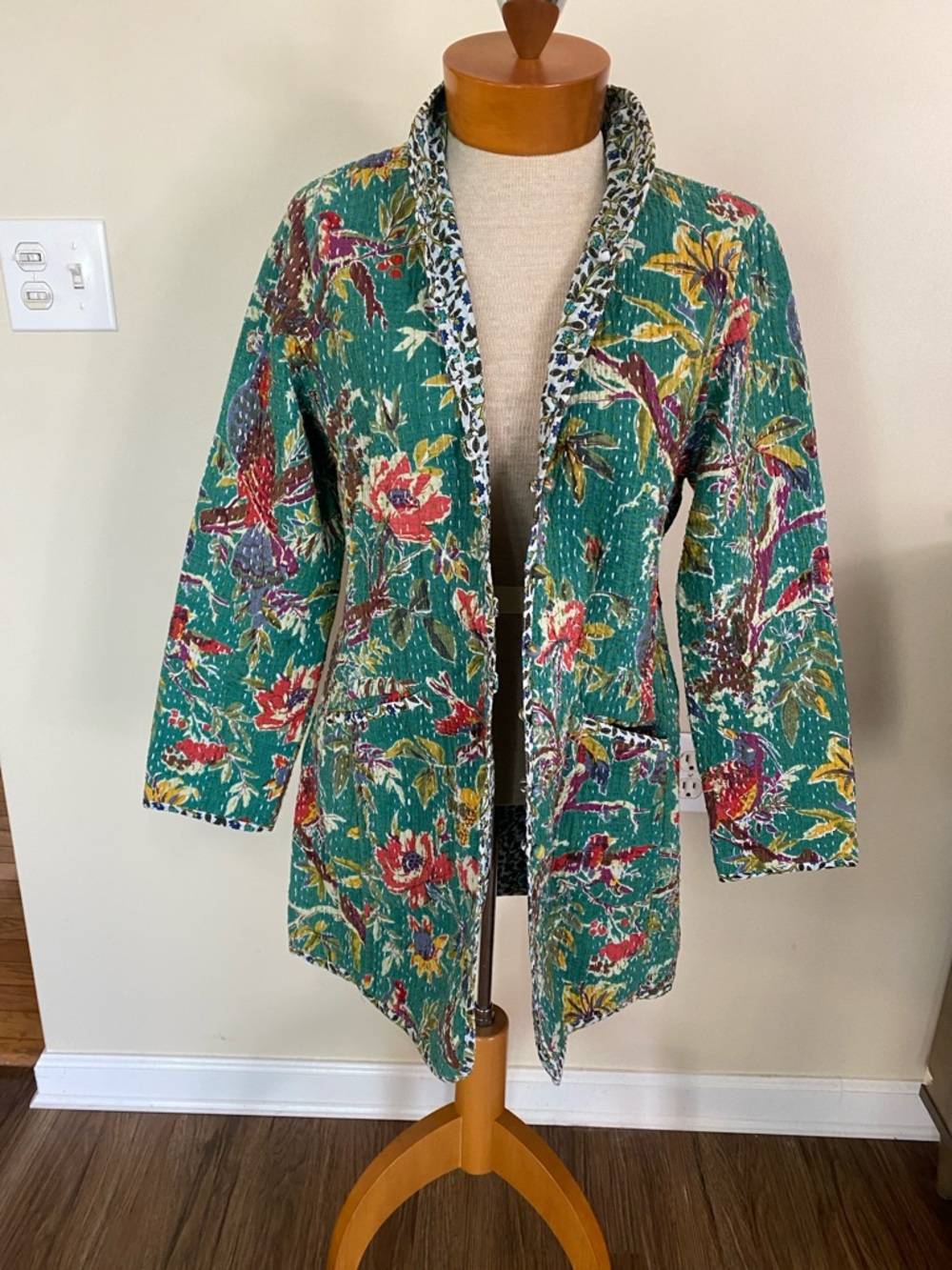 Janet Egan Designs Floral bird reversible quilted long line jacket. Size S